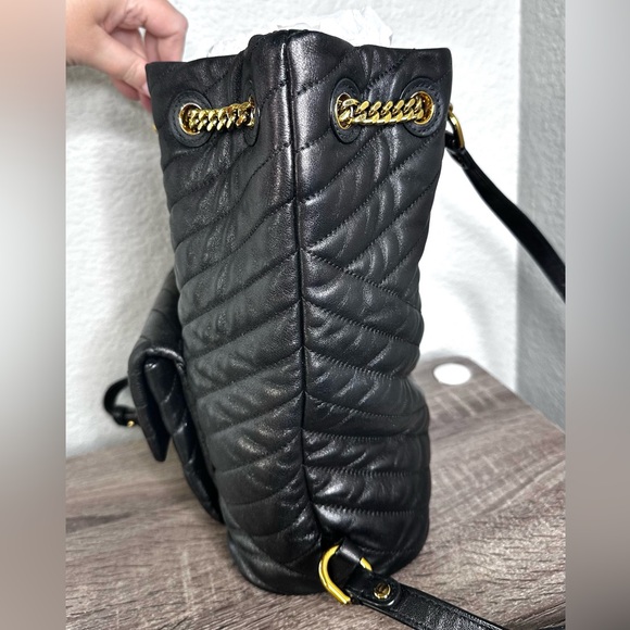 Tory Burch Kira backpack in quilted matelasse leather - Picture 12 of 17